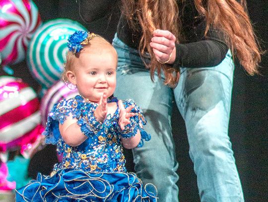 2025 Miss New Boston Court crowned Saturday