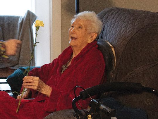 Autumn Wind smiles bloom on Mother’s Day
