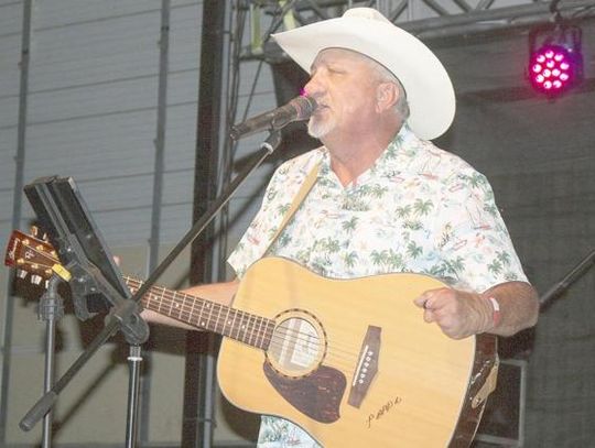 Boot Scootin entertainment at Pioneer Days street dance