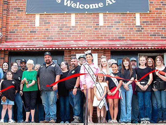 Boston Bar and Grill celebrates opening