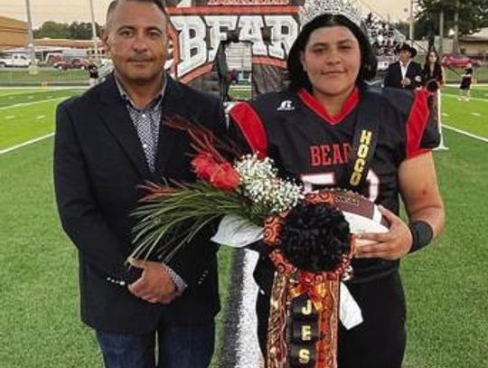 DeKalb Bears crown Homecoming Royalty and take down Tenaha