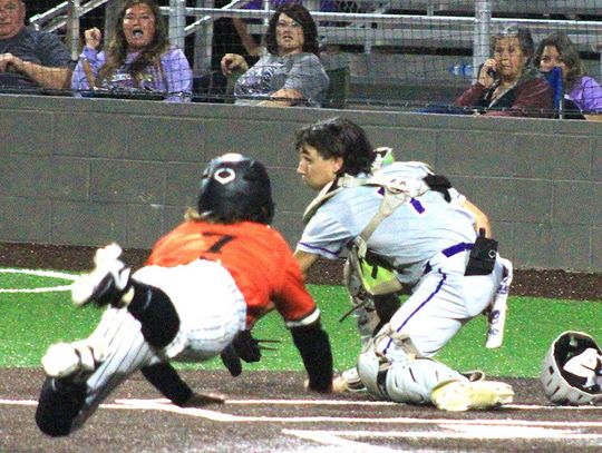 DeKalb Bears rally to win Bi-District Championship