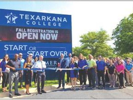 Farmers Bank Foundation sponsors Texarkana College’s digital marquee