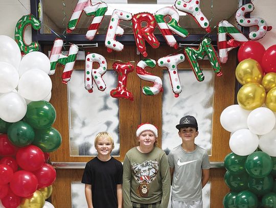 Holiday at the Hive at Hooks Elementary