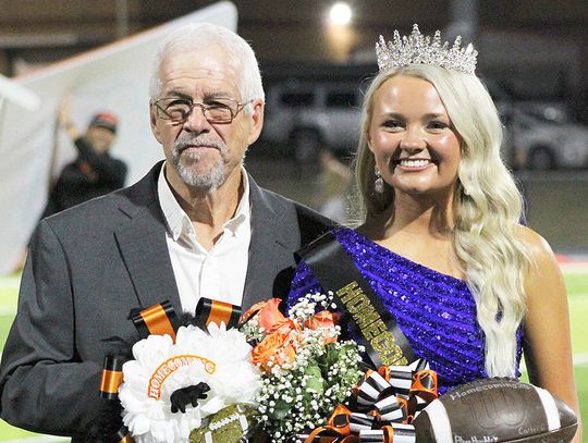 Homecoming Royalty crowned in DeKalb