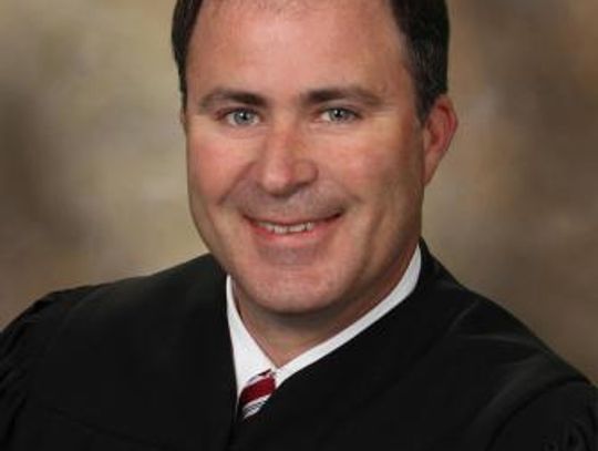 Judge Bill Miller announces bid to retain 5th District Court bench