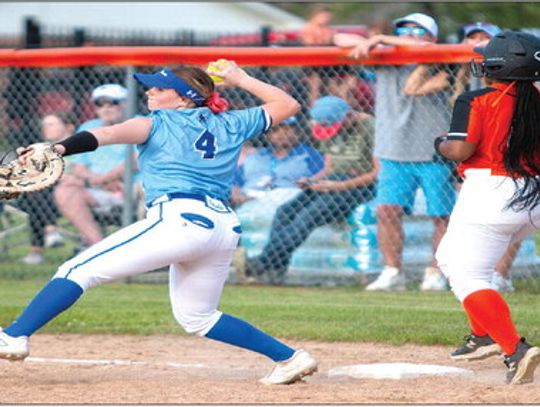 Lady Bears, Lady Hornets share district championship