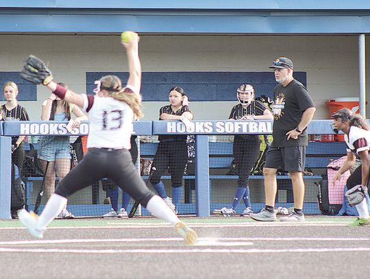 Lady Bulldogs advance to Regional Finals