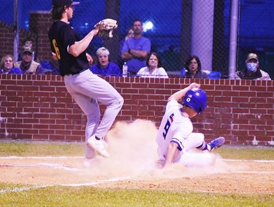 Lions edge Hornets, Cardinals blast Avery in baseball action