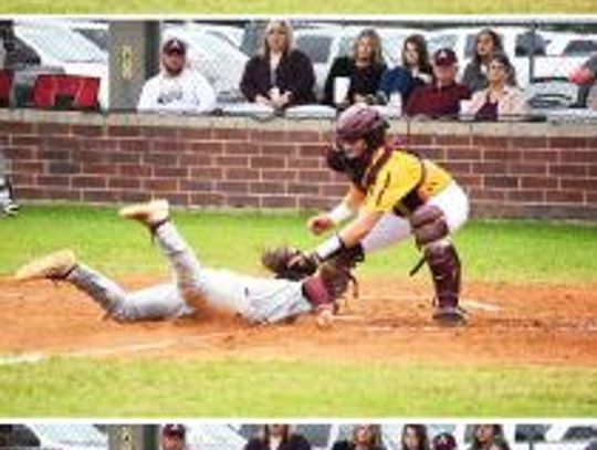 Lions win district finale over Atlanta