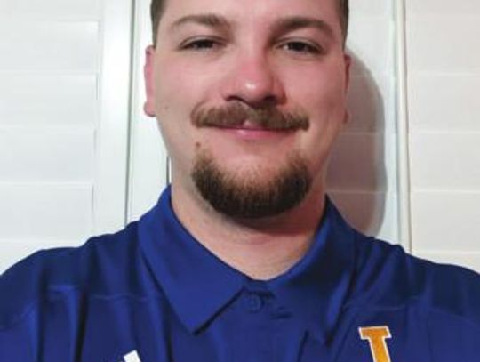 Pirates welcome new coach to staff
