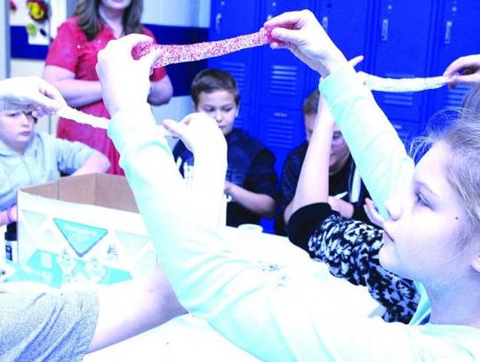 Redwater students get excited about learning on STEM Day