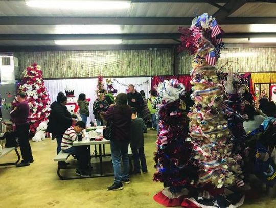 Season of Lights brings in the spirit of Christmas