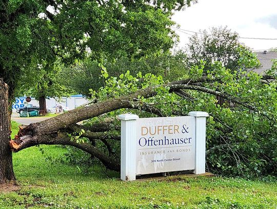 Storms bring minor damage but thousands without power in Bowie County