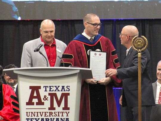 Texas A&M University - Texarkana celebrates new president with official ceremony