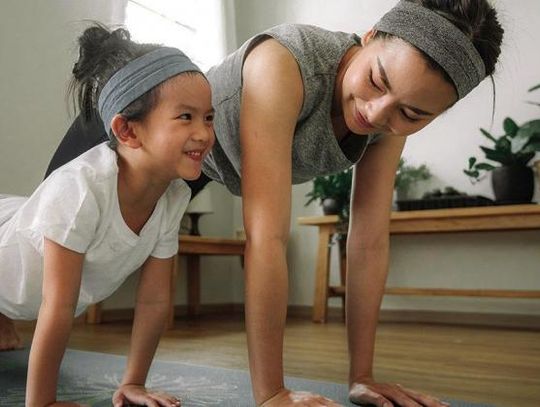 Ways to Develop Healthy Summer Habits Indoors and Out