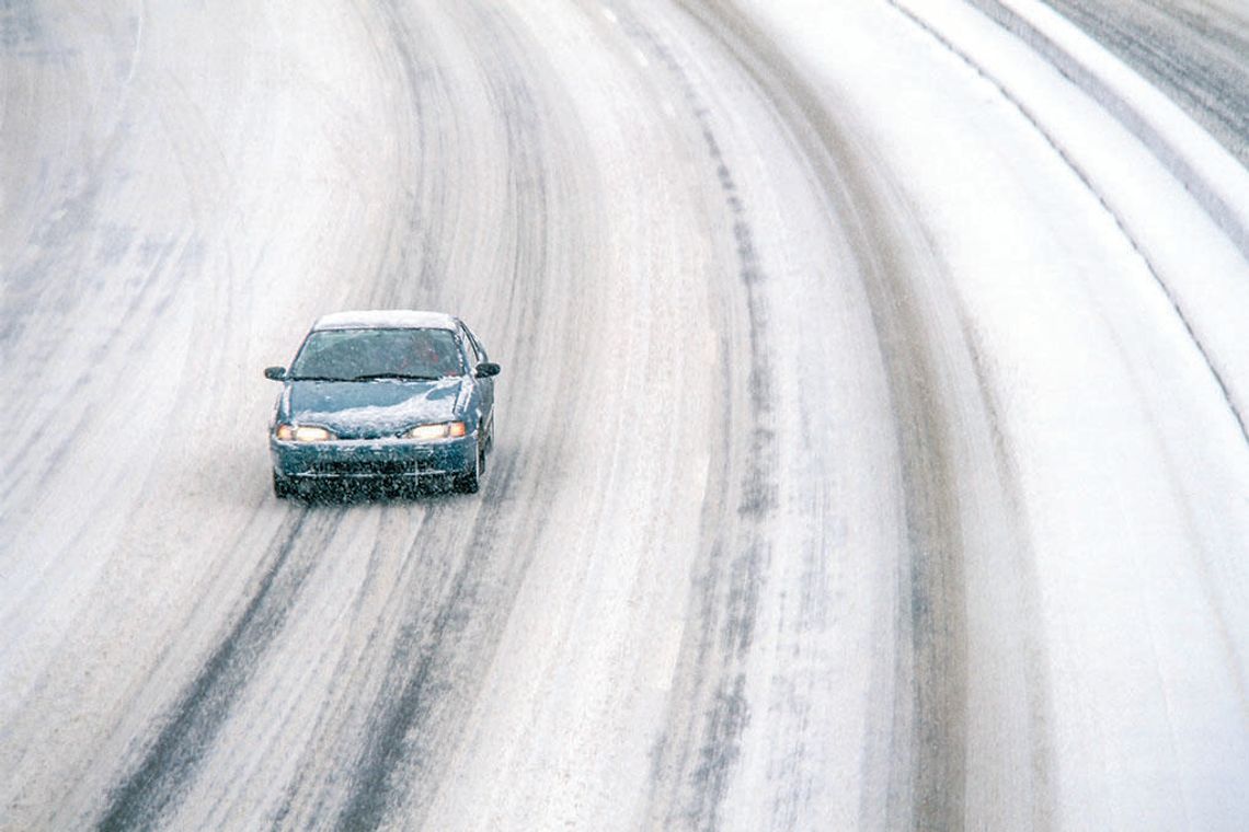 Area schools close due to incoming winter weather