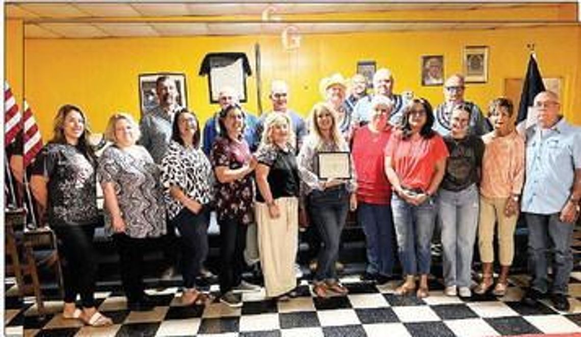 Avery Masonic Lodge honors two from community