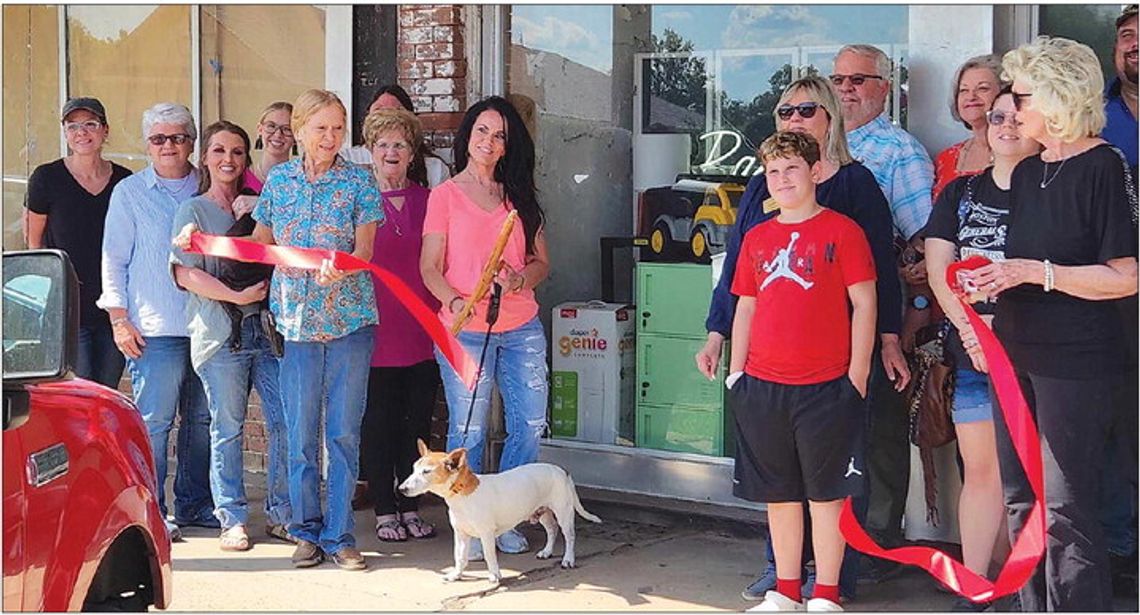 Barfield’s Home & Supply celebrate ribbon cutting
