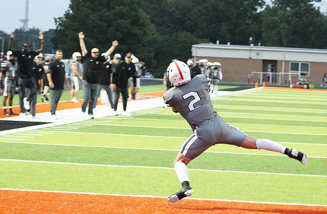 Bears, Hornets notch wins in season openers