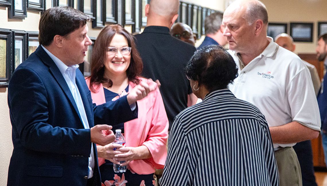Business leaders glean knowledge from New Boston Economic Summit