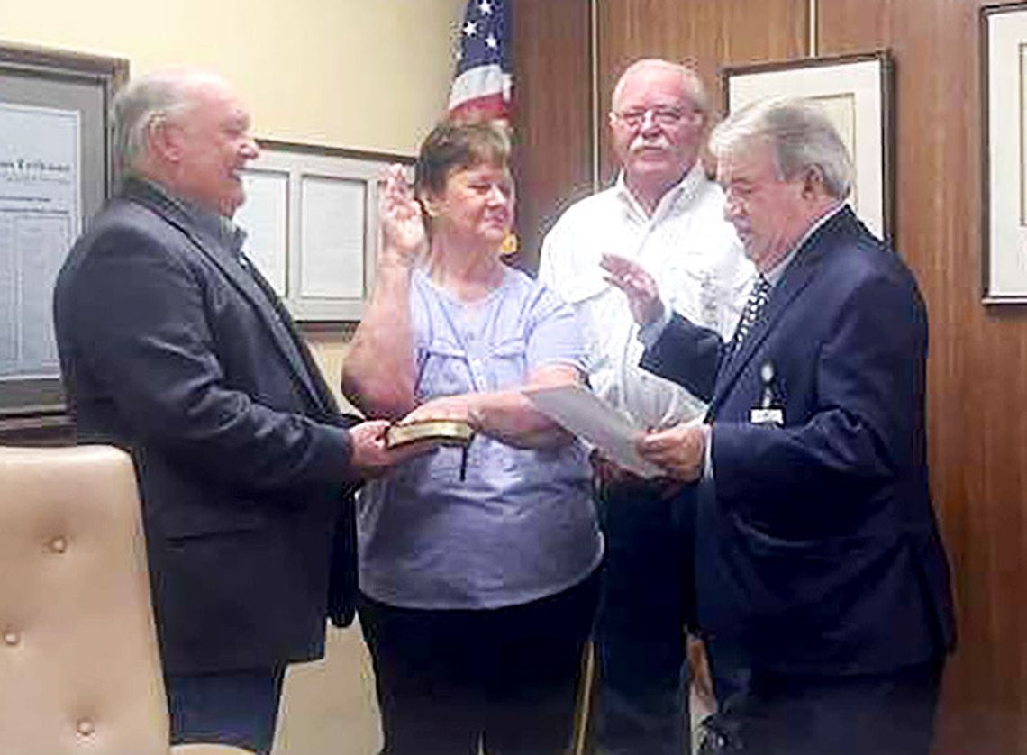 County leaders adopt new tax rate, Ellen Eubanks sworn in as Precinct 3 Justice of the Peace