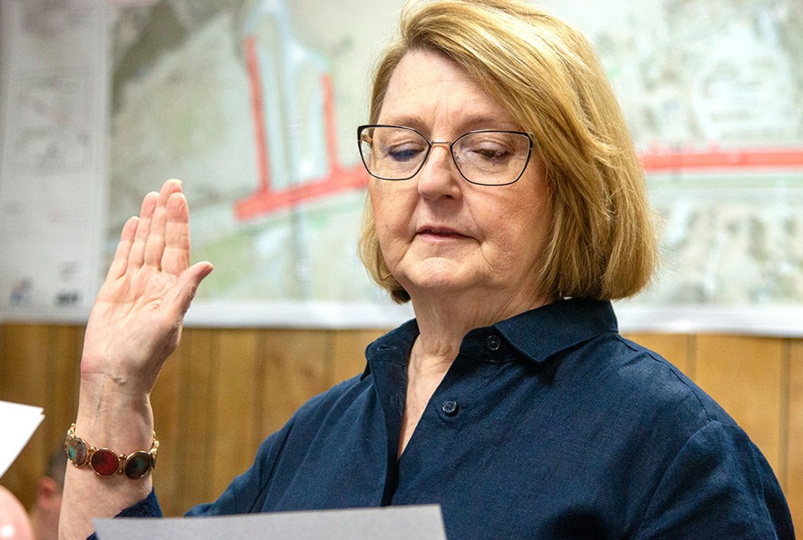 DeKalb Council sworn in