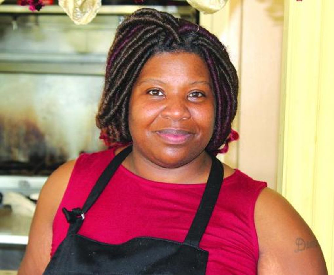 Down home cookin’ steeped in family tradition at the Lion’s Den in New Boston Down home cookin’ steeped in family tradition at the Lion’s Den in New Boston