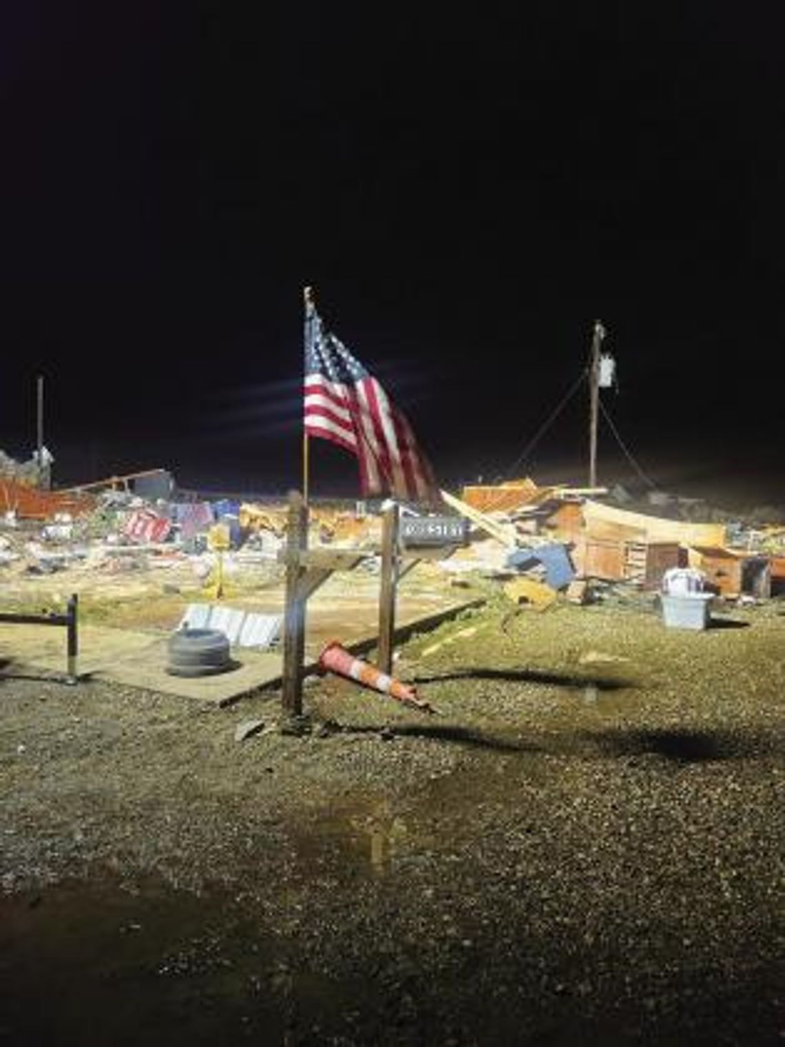 Epperson Fireworks pledges to rebuild after storm Epperson Fireworks pledges to rebuild after storm