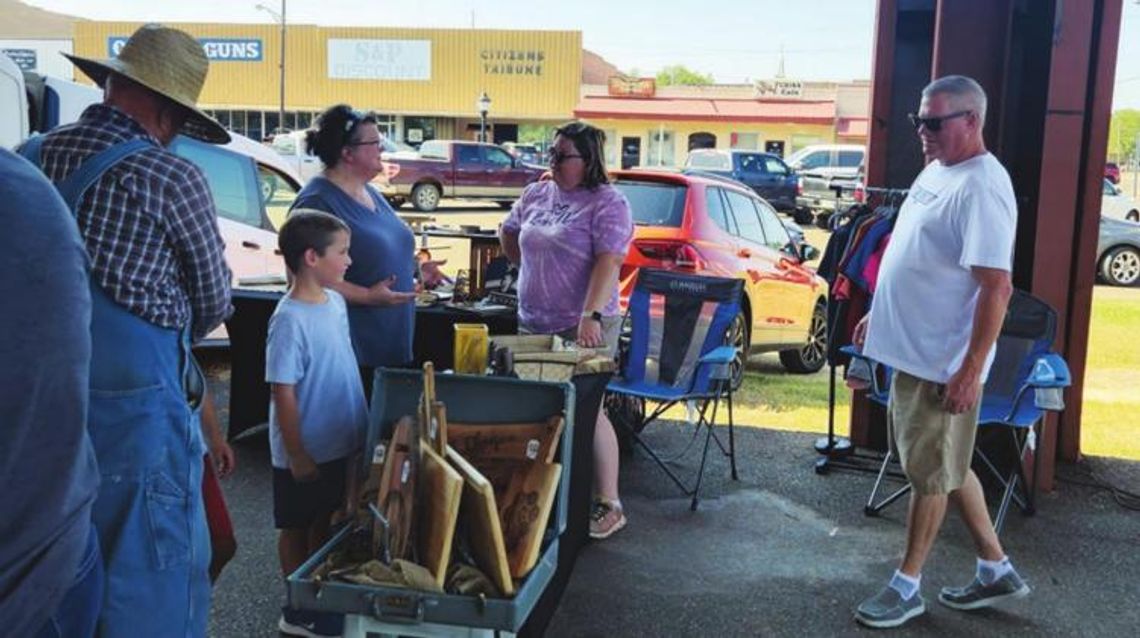 Farmer’s Market Celebrates Grand Opening