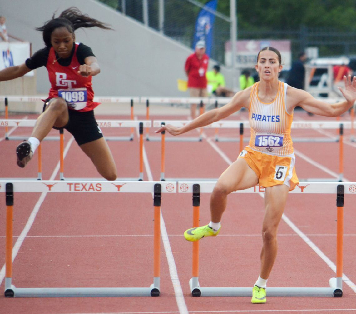 Hooks Athlete Earns Second Silver in State Hooks Athlete Earns Second Silver in State