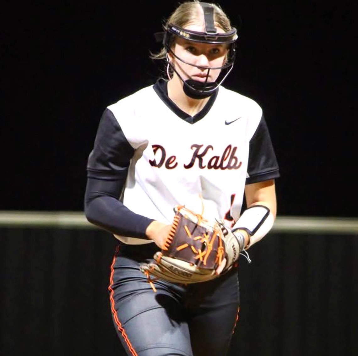 Lady Bears, Lady Hornets dominating district softball