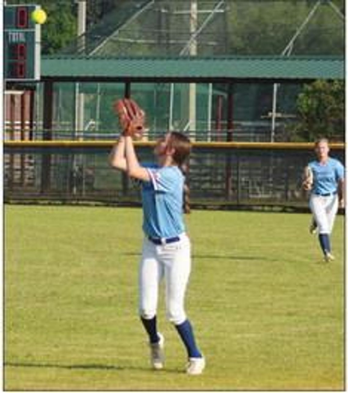 Lady Dragons edge DeKalb in nail-biter