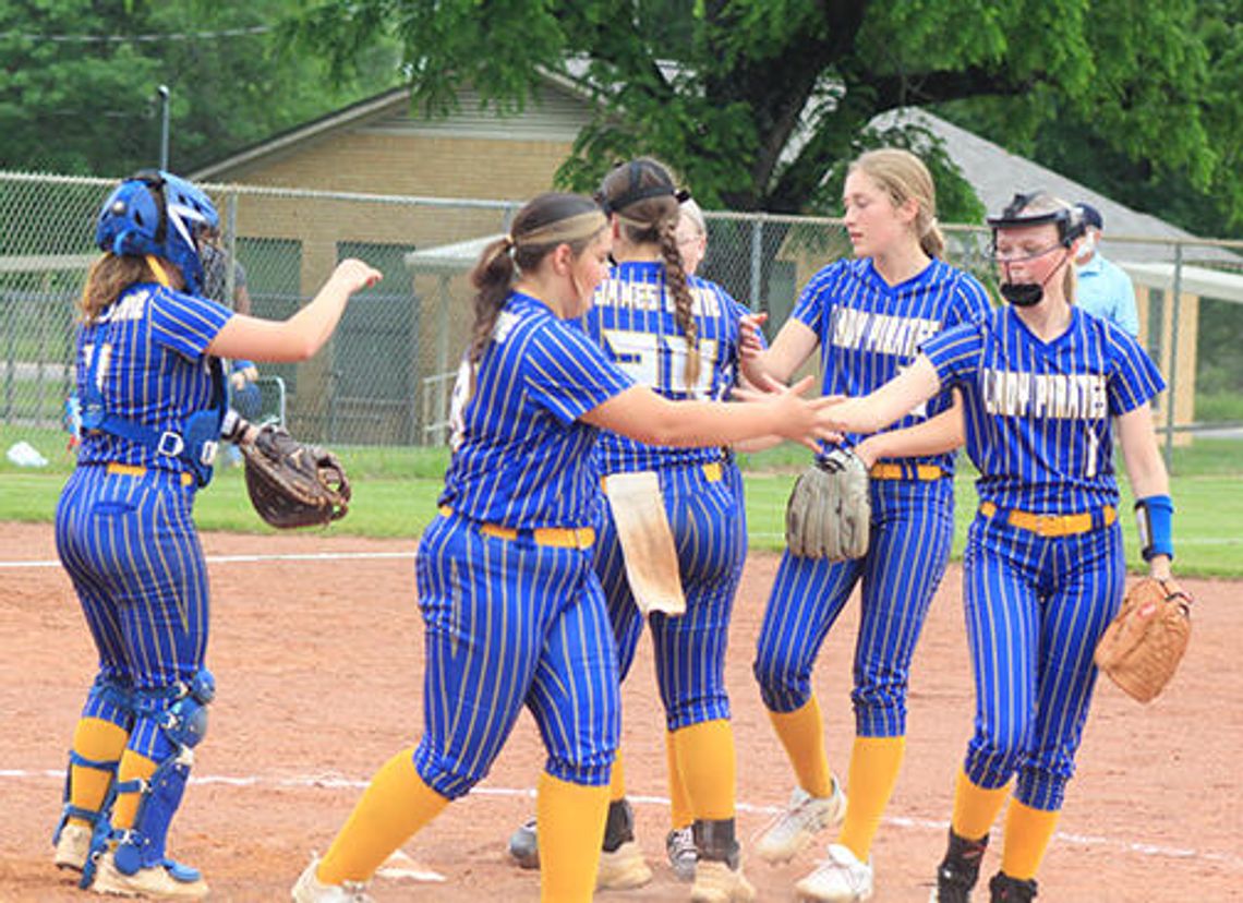 Lady Pirates advance with win over Rivercrest