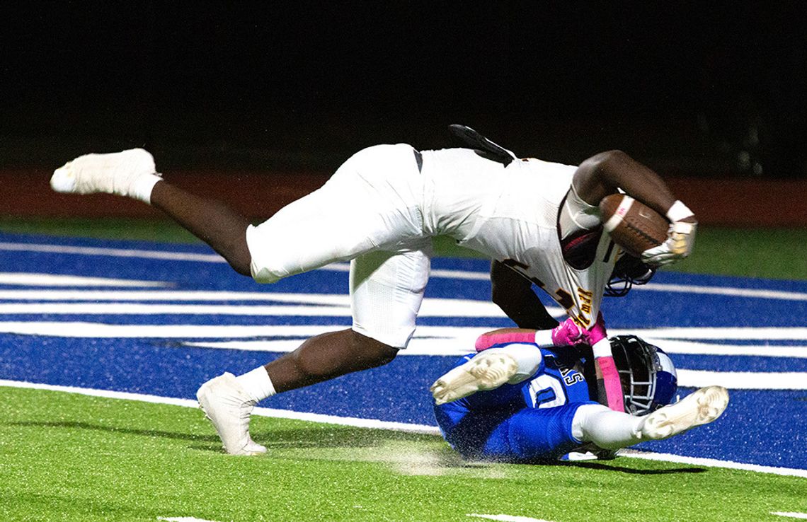 Lions earn win over Hornets, Pirates notch first win