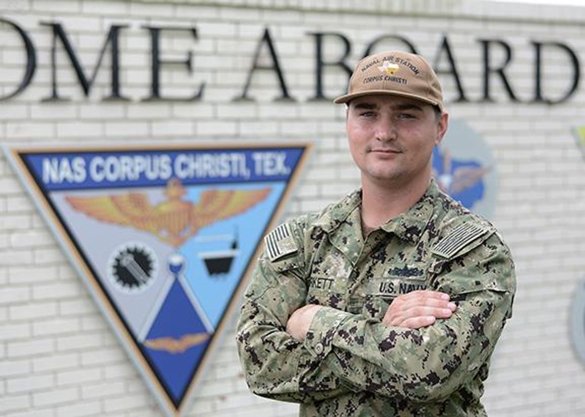 Simms Native Supports Next Generation of Naval Aviators