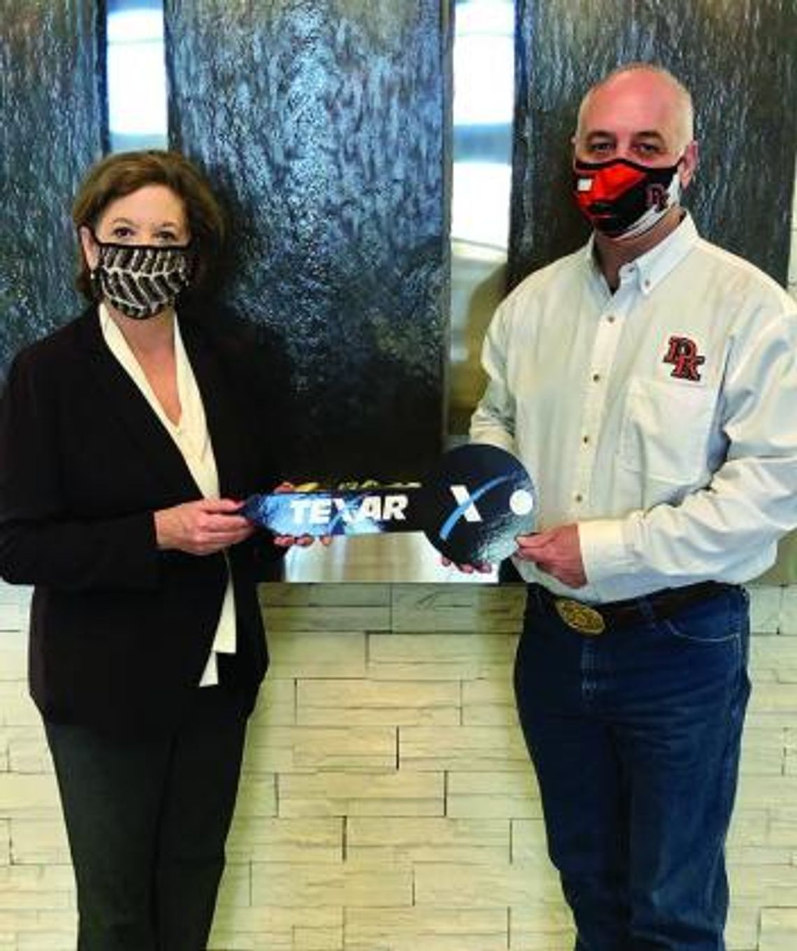 Texar donates buildings to local school districts