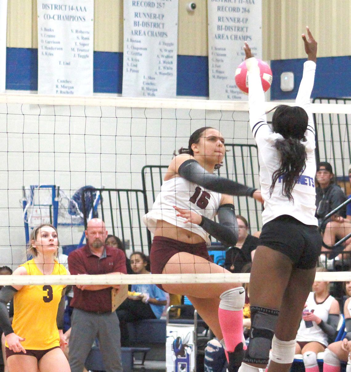 Volleyball ups and downs in district play Volleyball ups and downs in district play